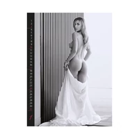 Kép 2/13 - Erotic Moments falinaptár - 2027