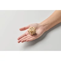 Kép 2/9 - DADIN Schima fa dobókocka 3 cm, fa