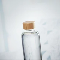 Kép 4/8 - FRISIAN Palack bambuszfedéllel, 650 ml, áttetsző
