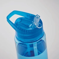 Kép 4/5 - BAY Tritan Renew™ palack 650 ml, áttetsző kék