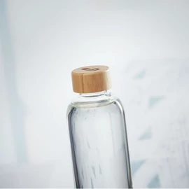 FRISIAN Palack bambuszfedéllel, 650 ml, áttetsző